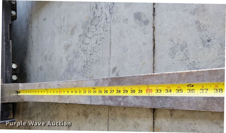 image for item DZ6516 Mitsubishi FB20PNT forklift