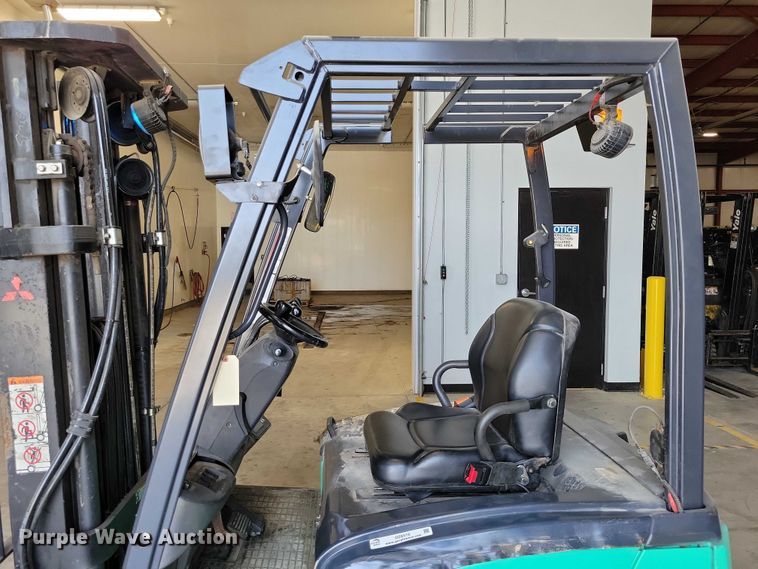 image for item DZ6516 Mitsubishi FB20PNT forklift