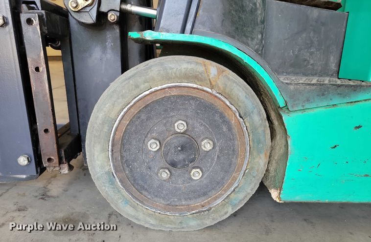 image for item DZ6516 Mitsubishi FB20PNT forklift