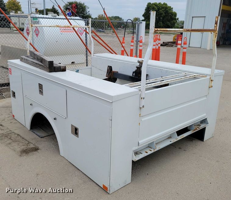 image for item DZ6534 Palfinger utility pickup truck bed