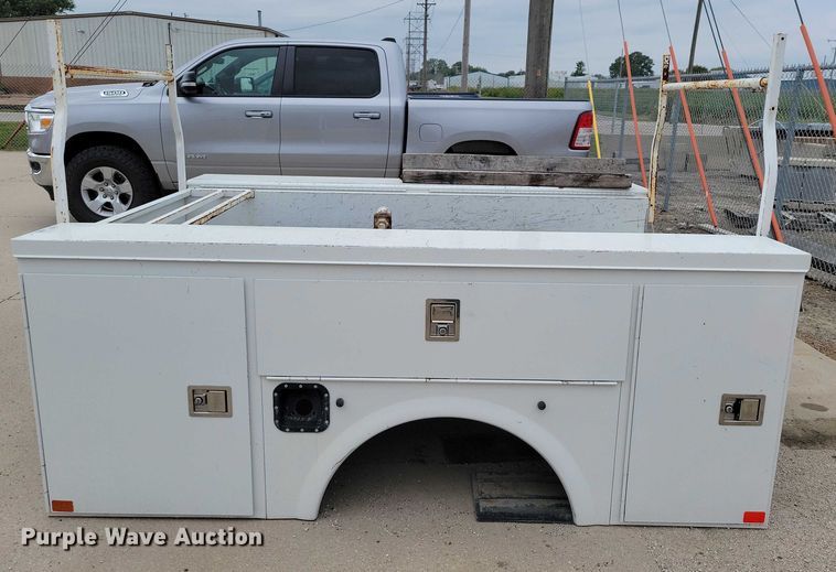 image for item DZ6534 Palfinger utility pickup truck bed