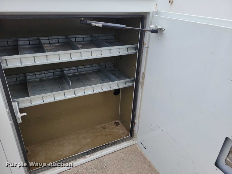 image for item DZ6534 Palfinger utility pickup truck bed