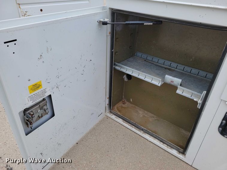 image for item DZ6534 Palfinger utility pickup truck bed