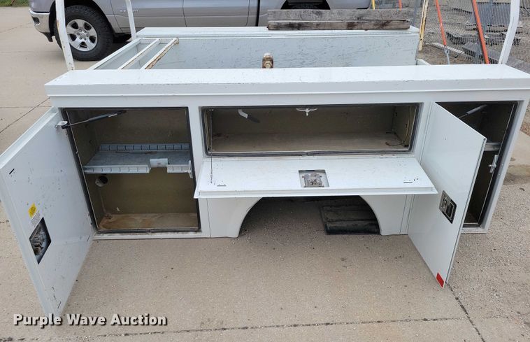 image for item DZ6534 Palfinger utility pickup truck bed