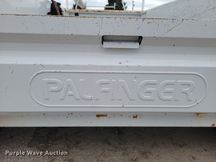 image for item DZ6534 Palfinger utility pickup truck bed