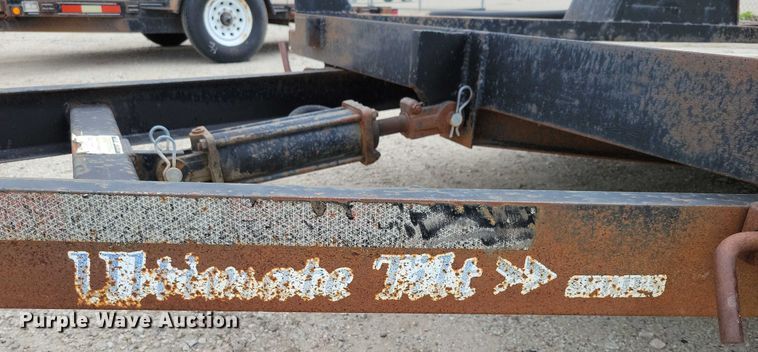 image for item DZ6536 2009 D&K utility trailer