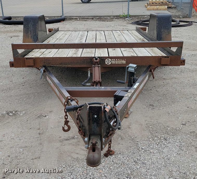 image for item DZ6537 2007 D and K tilt deck utility trailer