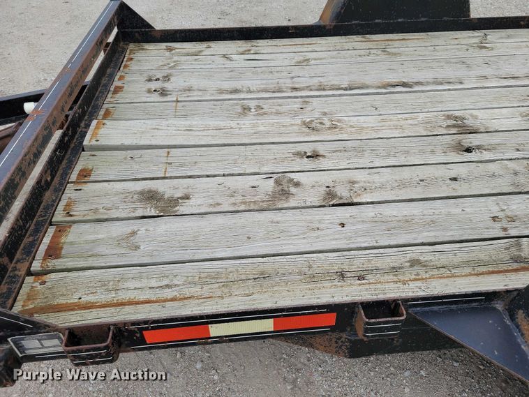 image for item DZ6537 2007 D and K tilt deck utility trailer