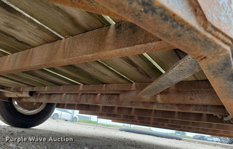 image for item DZ6537 2007 D and K tilt deck utility trailer