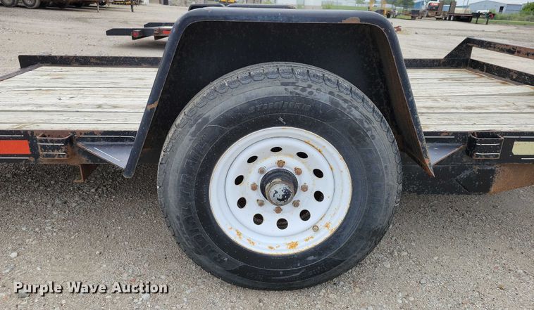 image for item DZ6537 2007 D and K tilt deck utility trailer