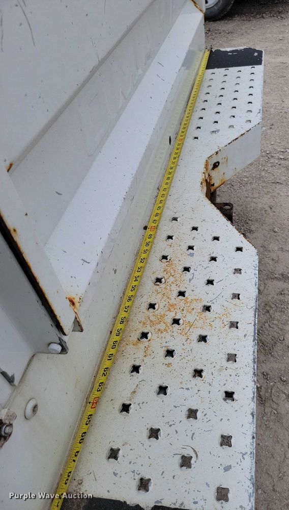 image for item DZ6538 2006 Chevrolet Silverado 2500HD utility bed pickup truck