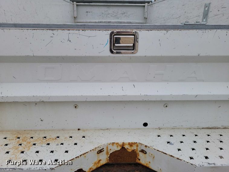 image for item DZ6538 2006 Chevrolet Silverado 2500HD utility bed pickup truck