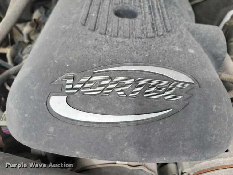 image for item DZ6538 2006 Chevrolet Silverado 2500HD utility bed pickup truck