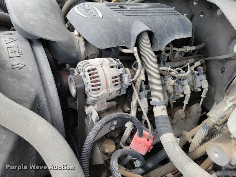 image for item DZ6538 2006 Chevrolet Silverado 2500HD utility bed pickup truck