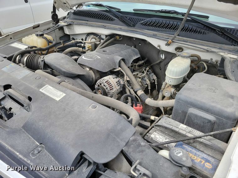 image for item DZ6538 2006 Chevrolet Silverado 2500HD utility bed pickup truck