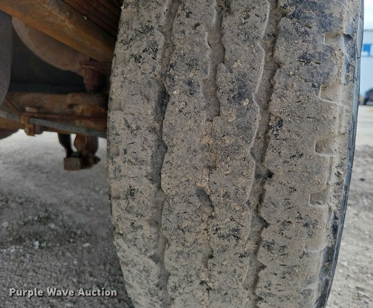 image for item DZ6538 2006 Chevrolet Silverado 2500HD utility bed pickup truck