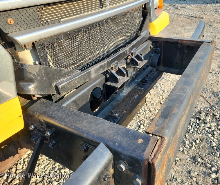 image for item DZ6541 2008 Sterling LT9500 truck cab and chassis