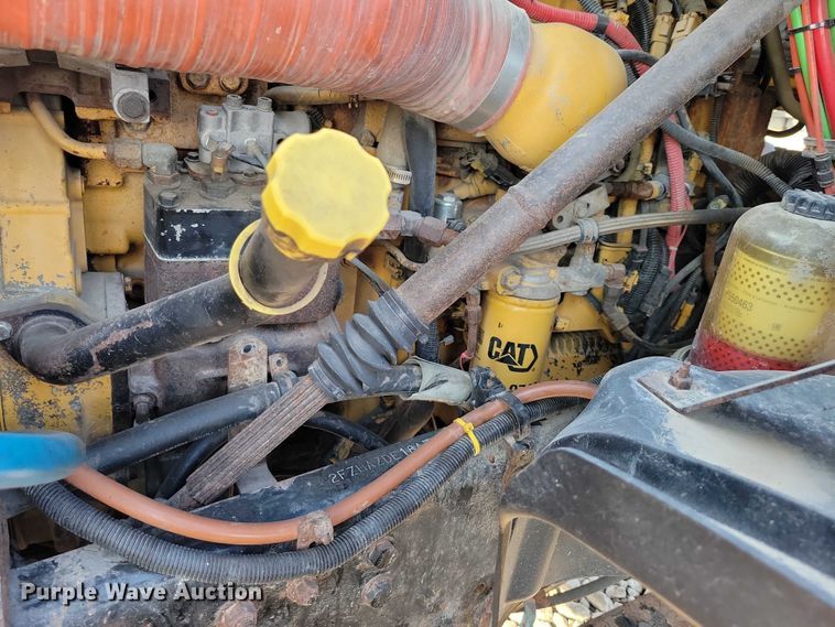 image for item DZ6541 2008 Sterling LT9500 truck cab and chassis