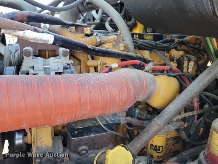 image for item DZ6541 2008 Sterling LT9500 truck cab and chassis