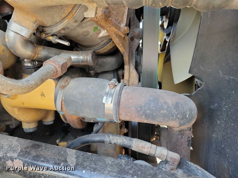 image for item DZ6541 2008 Sterling LT9500 truck cab and chassis