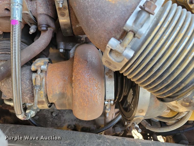 image for item DZ6541 2008 Sterling LT9500 truck cab and chassis