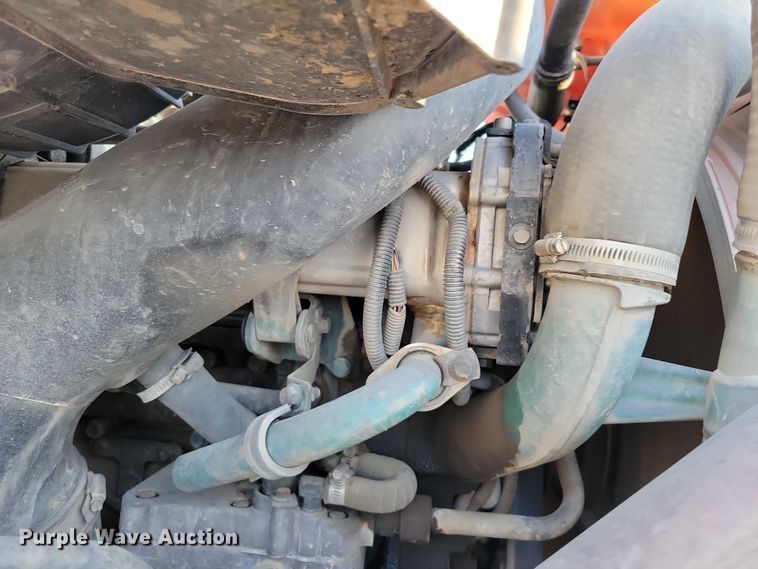 image for item DZ6542 2006 Volvo VHD truck cab and chassis