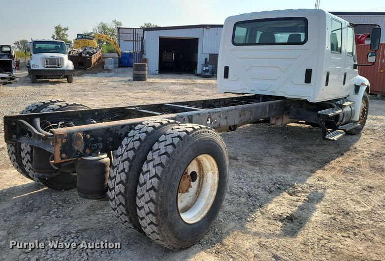 image for item DZ6543 2007 International  4300 Crew Cab truck cab and chassis