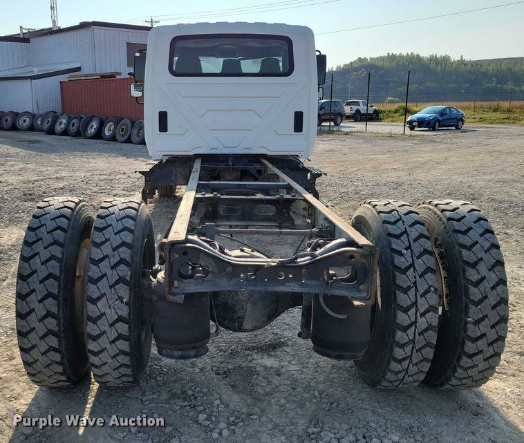 image for item DZ6543 2007 International  4300 Crew Cab truck cab and chassis