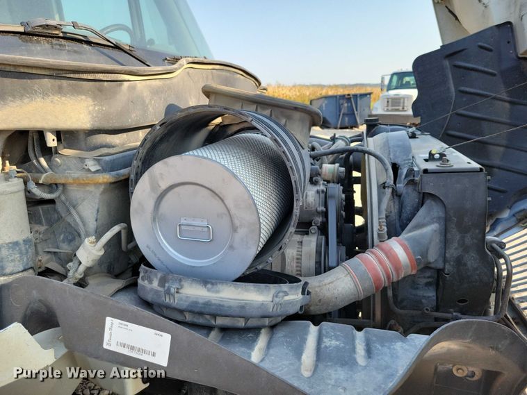 image for item DZ6543 2007 International  4300 Crew Cab truck cab and chassis