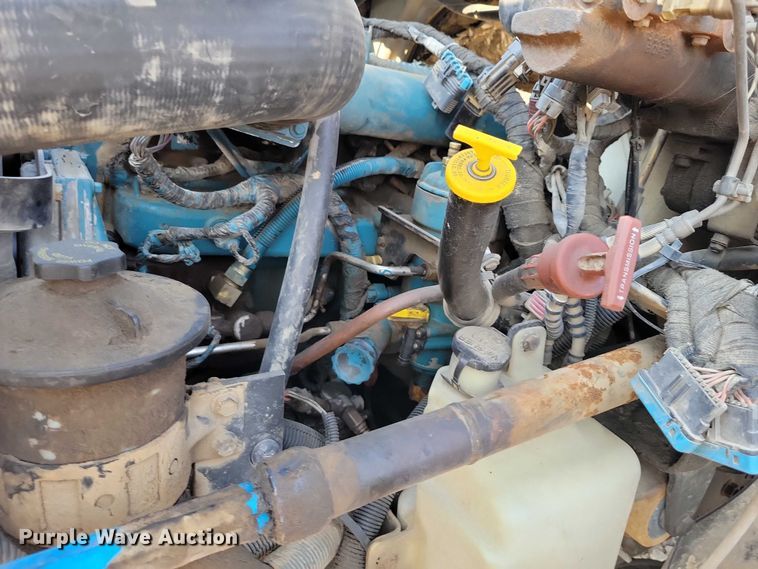 image for item DZ6543 2007 International  4300 Crew Cab truck cab and chassis