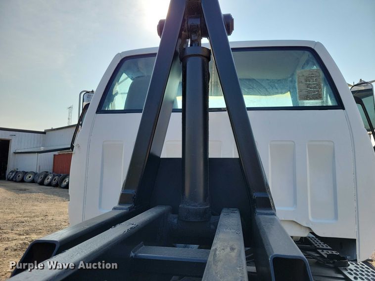 image for item DZ6544 1991 Chevrolet  Kodiak hook lift truck