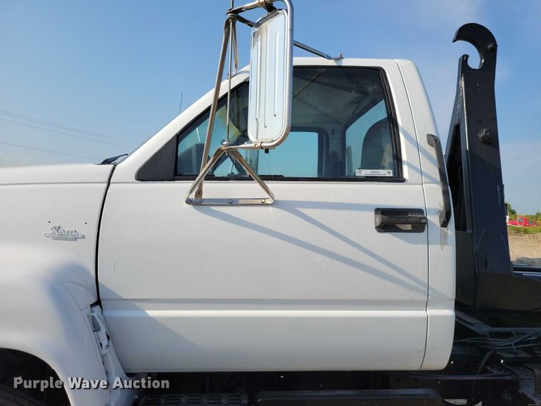 image for item DZ6544 1991 Chevrolet  Kodiak hook lift truck