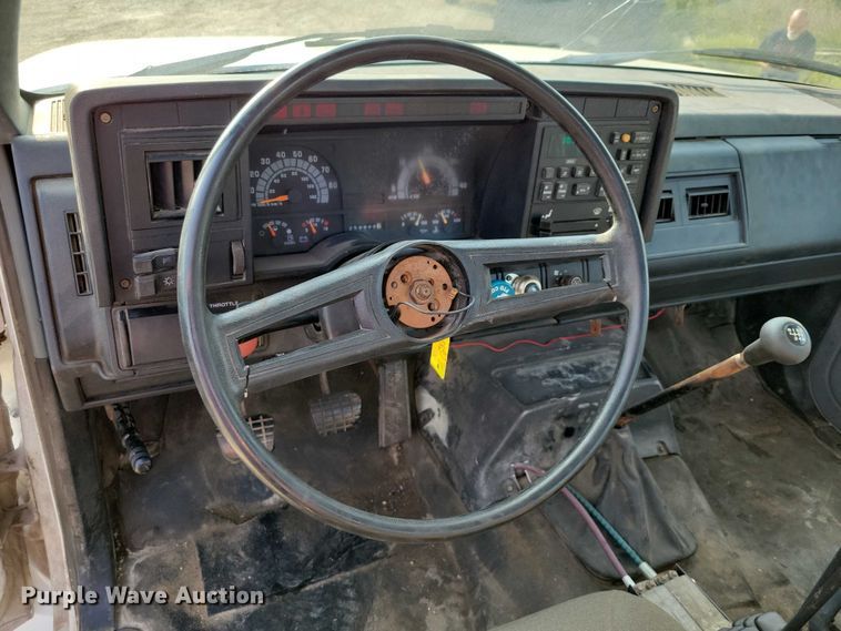 image for item DZ6544 1991 Chevrolet  Kodiak hook lift truck