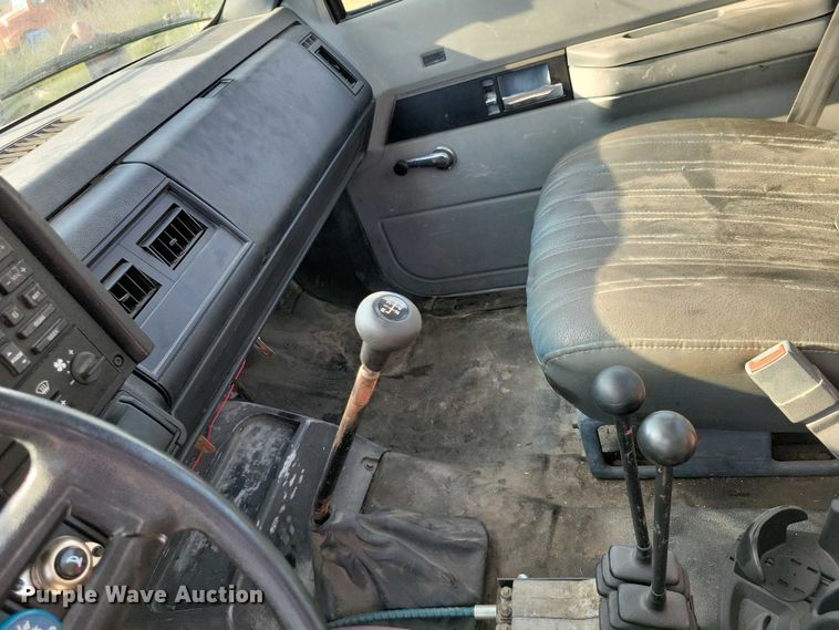 image for item DZ6544 1991 Chevrolet  Kodiak hook lift truck