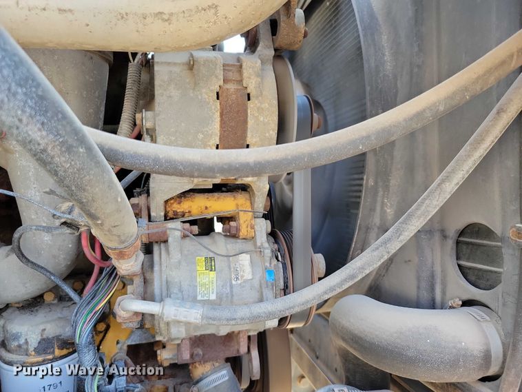 image for item DZ6544 1991 Chevrolet  Kodiak hook lift truck