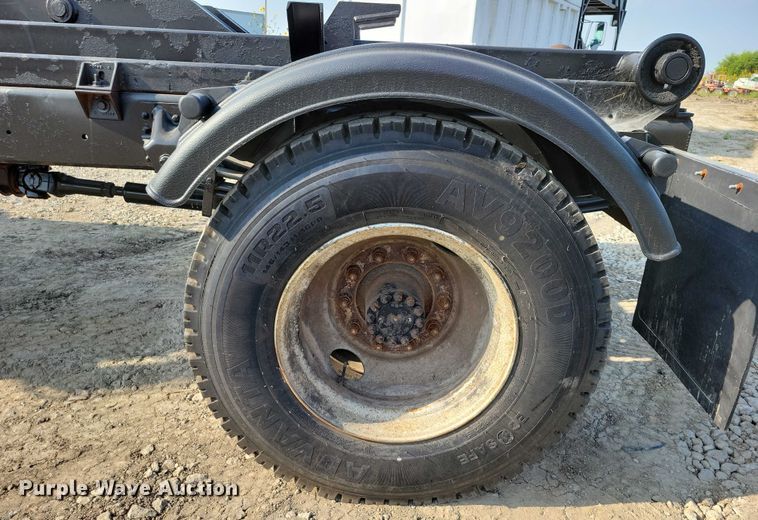 image for item DZ6544 1991 Chevrolet  Kodiak hook lift truck