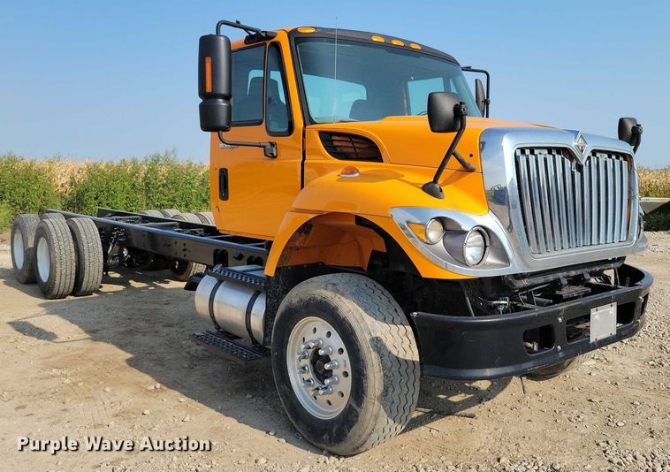 image for item DZ6545 2009 International  7600 Work Star truck cab and chassis