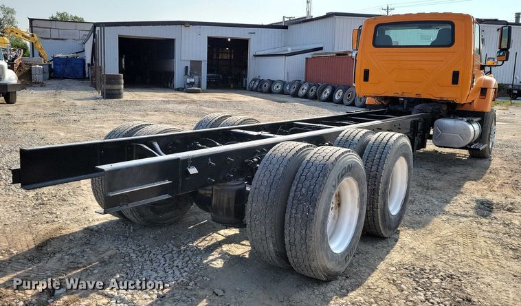 image for item DZ6545 2009 International  7600 Work Star truck cab and chassis