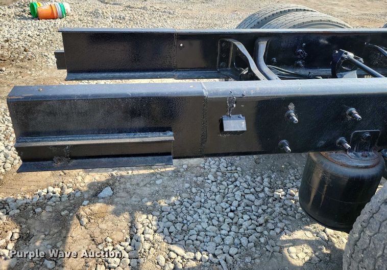 image for item DZ6545 2009 International  7600 Work Star truck cab and chassis