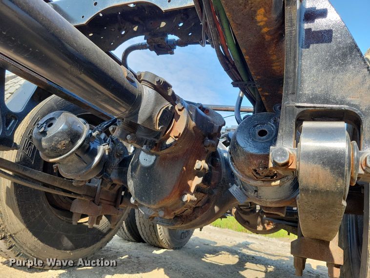 image for item DZ6545 2009 International  7600 Work Star truck cab and chassis