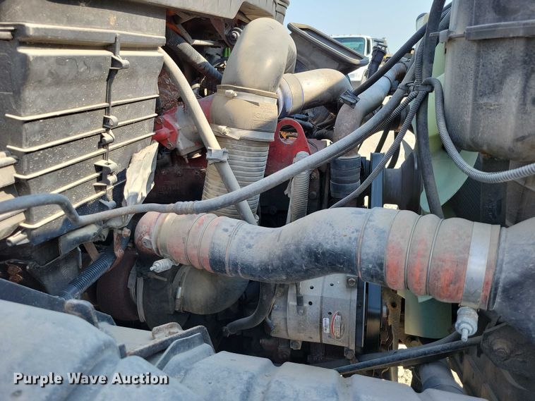 image for item DZ6545 2009 International  7600 Work Star truck cab and chassis