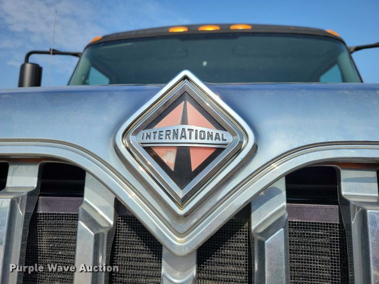 image for item DZ6545 2009 International  7600 Work Star truck cab and chassis