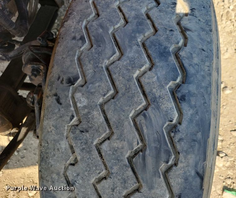 image for item DZ6545 2009 International  7600 Work Star truck cab and chassis