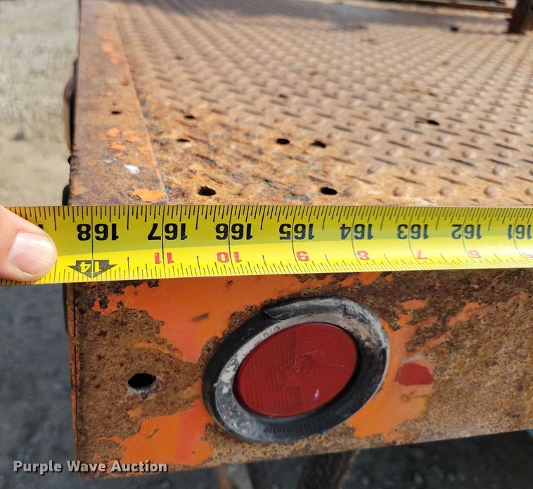 image for item DZ6546 2001 International  4700 bucket truck