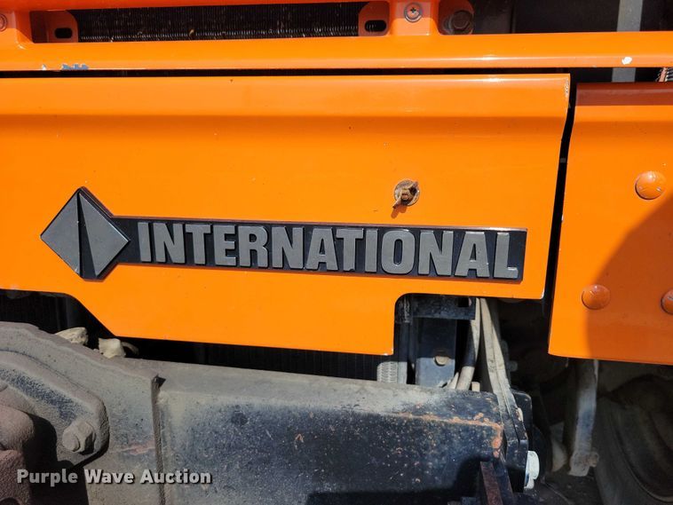 image for item DZ6546 2001 International  4700 bucket truck