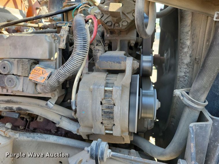 image for item DZ6546 2001 International  4700 bucket truck