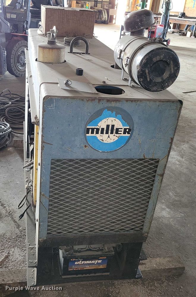 image for item DZ6548 Miller Trailblazer 55D welder/generator