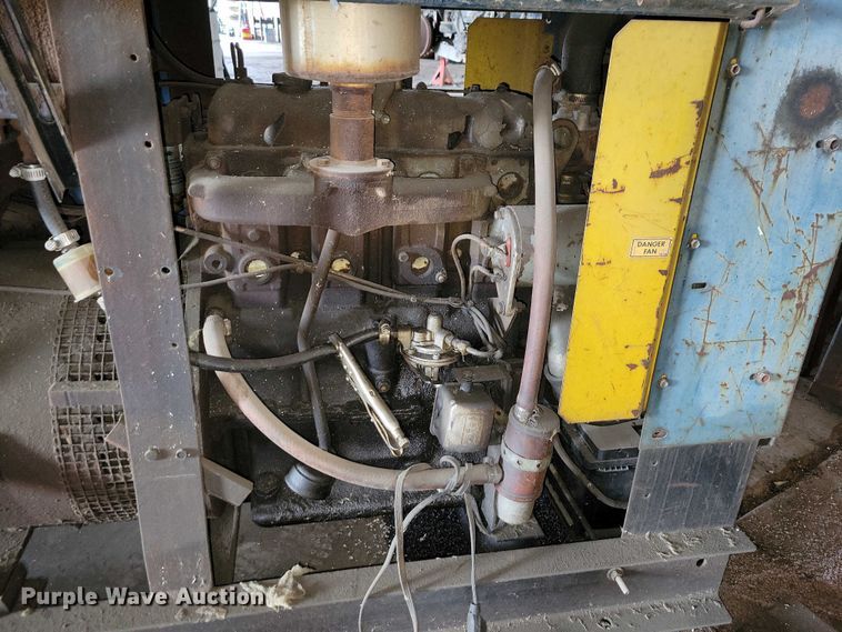 image for item DZ6548 Miller Trailblazer 55D welder/generator