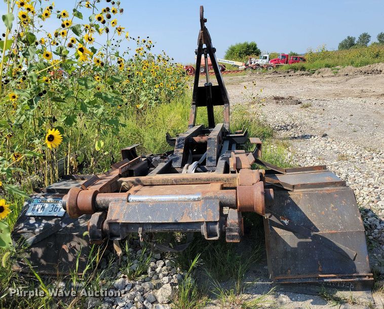 image for item DZ6549 Hook lift bed