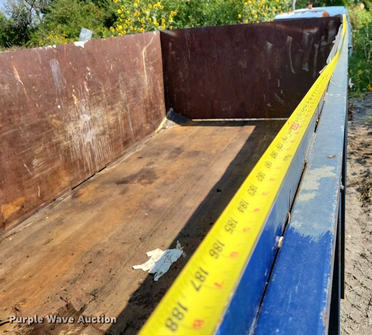 image for item DZ6550 Roll-off dumpster